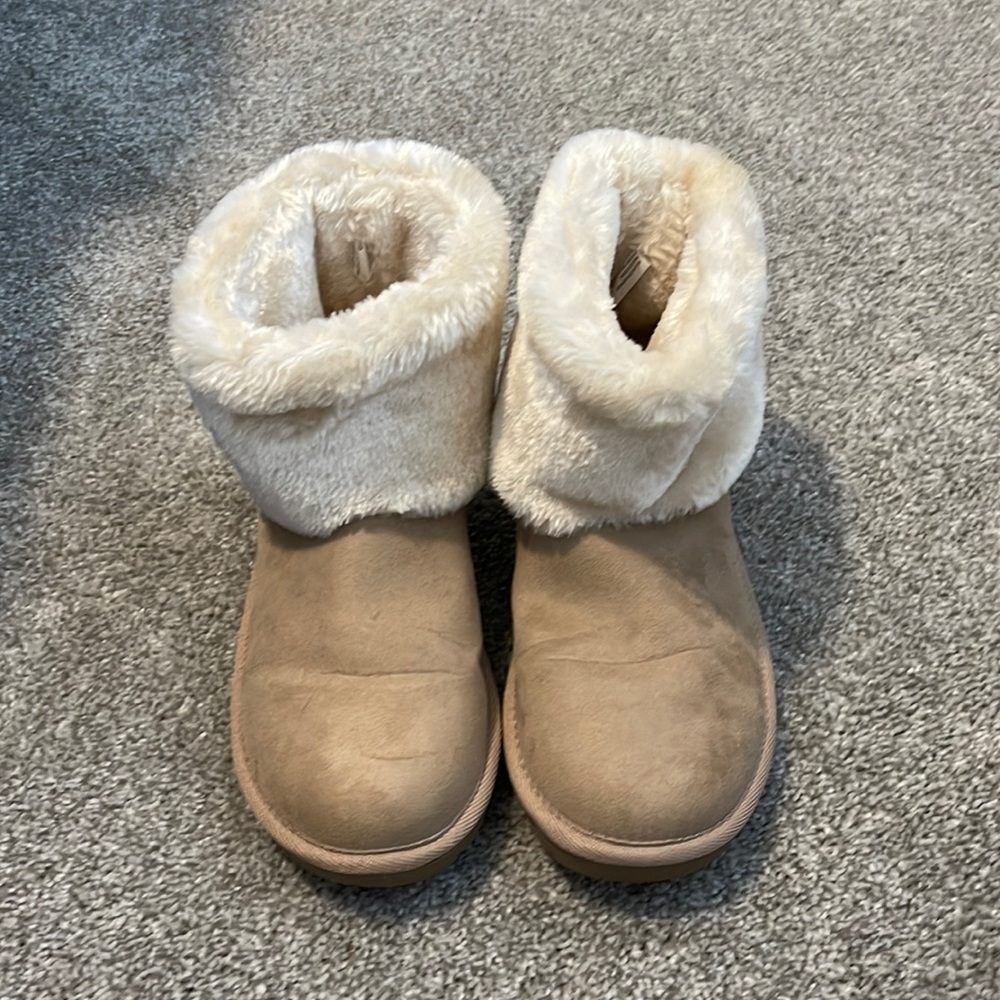 Arizona Faux Fur-lined Boots